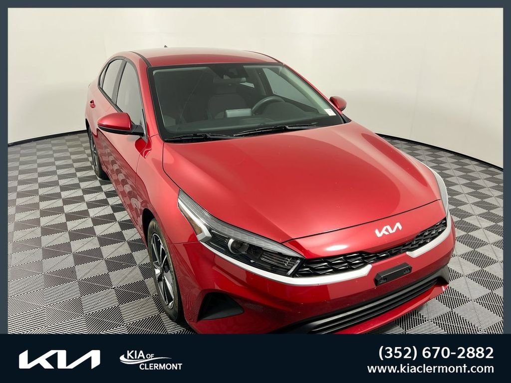 2023 Kia Forte LXS AT's photo