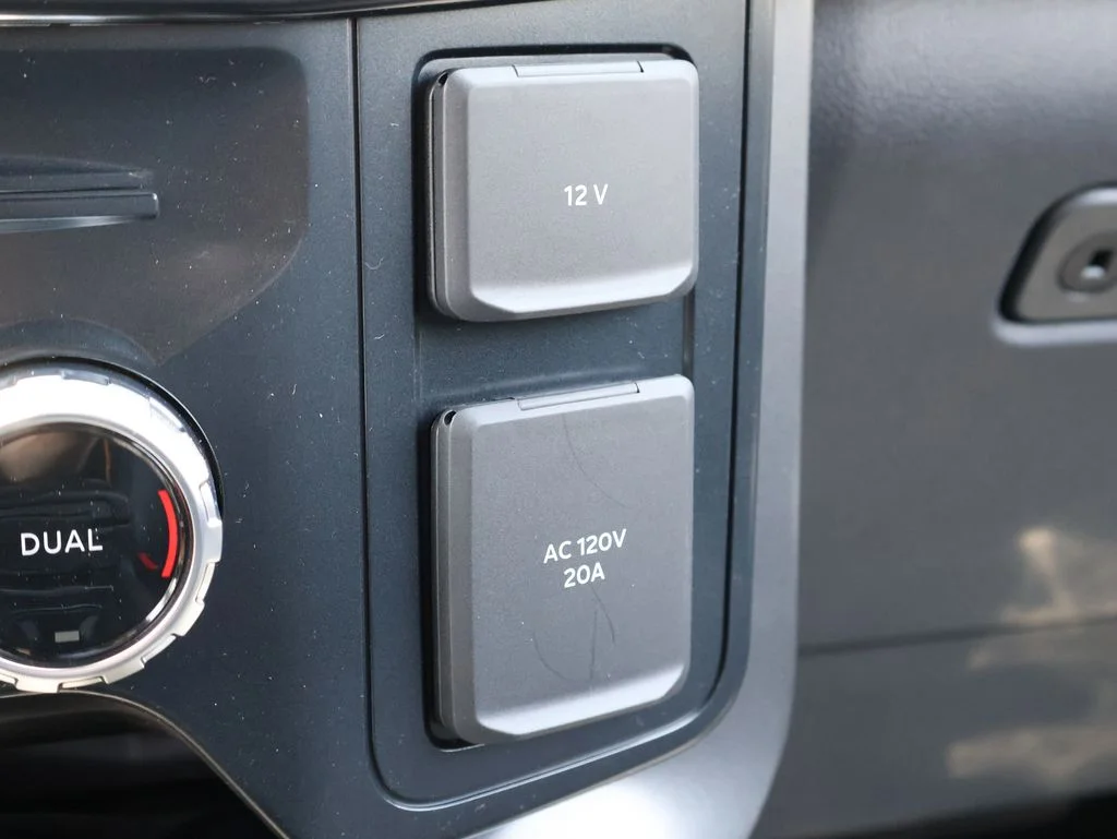 New 2026 Agate Black Metallic Ford Tremor® image 37