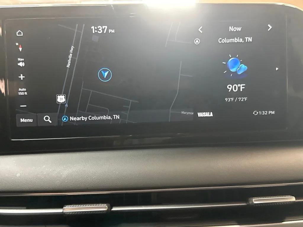 Used 2025 Abyss Black Pearl Hyundai SEL Premium image 15
