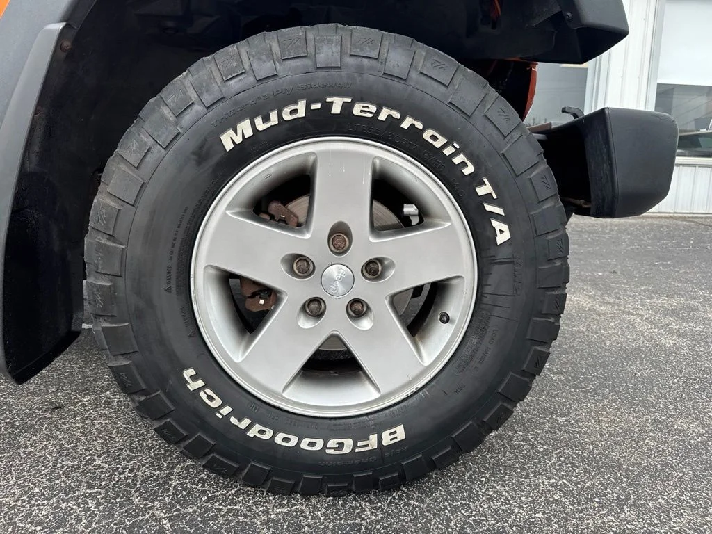Used 2011 Orange Jeep Rubicon image 9