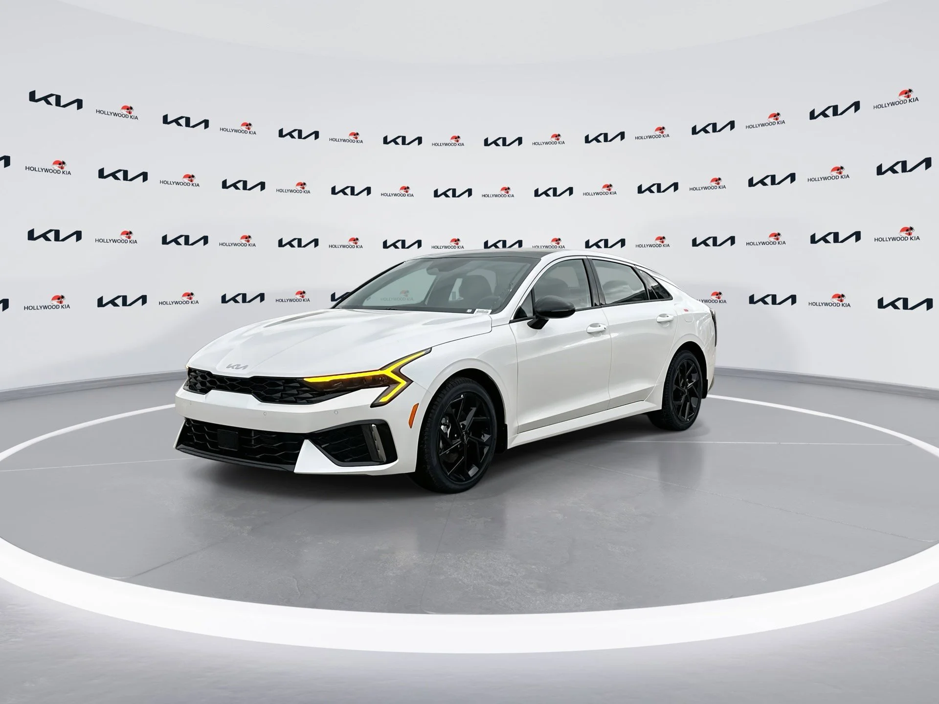 New 2026 Snow White Pearl Kia GT-Line FWD image 4