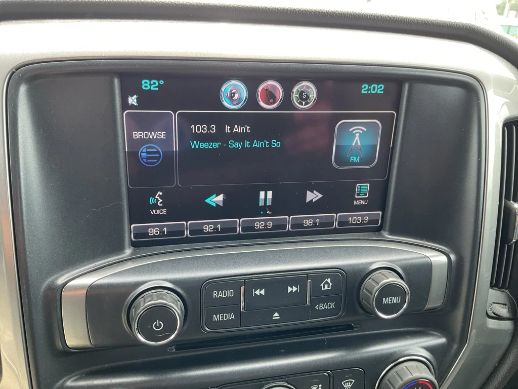 Used 2015 Black Chevrolet LT image 29
