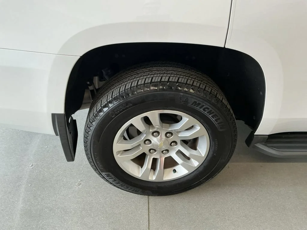 Used 2020 SUMMIT WHITE Chevrolet LT image 27