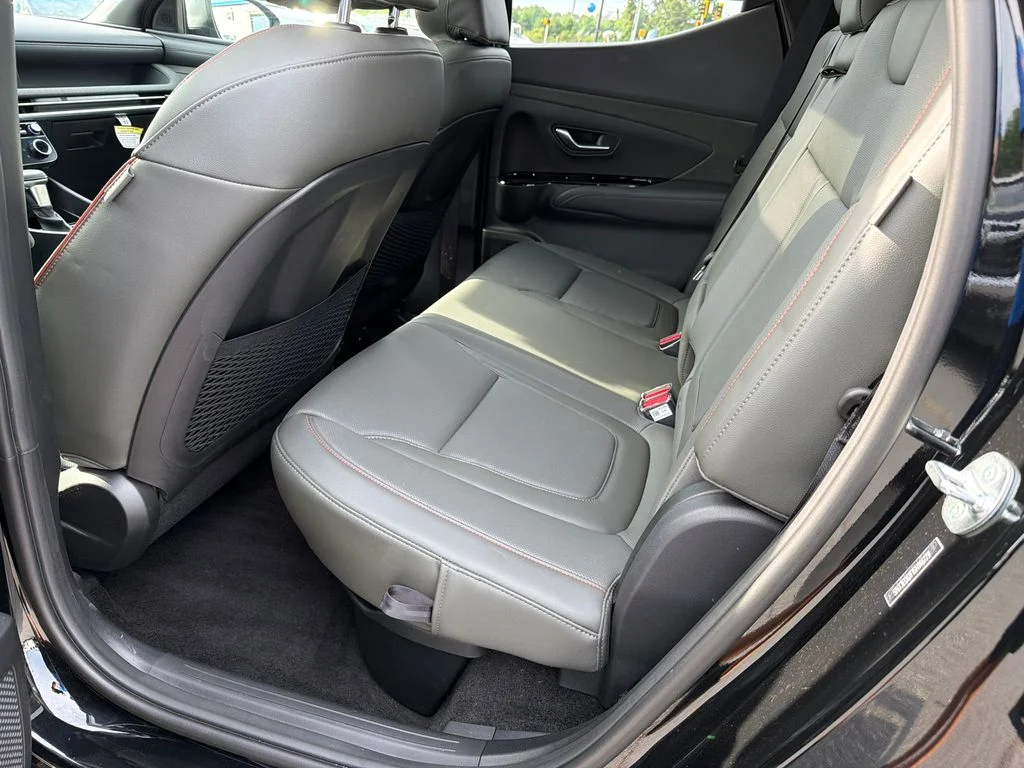 Used 2025 Black Hyundai Limited image 20