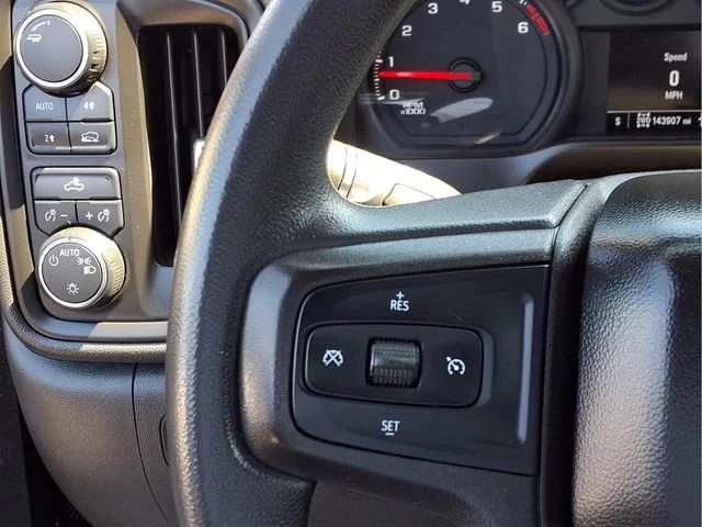 Used 2020 HAVANA BROWN METALLIC Chevrolet Custom image 9