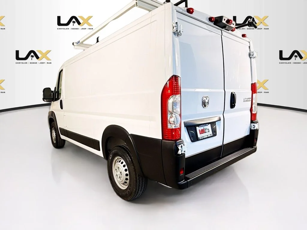 Used 2025 White Ram Base image 5