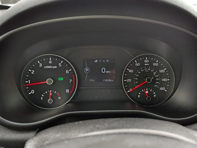 Used 2018 White Kia EX image 15