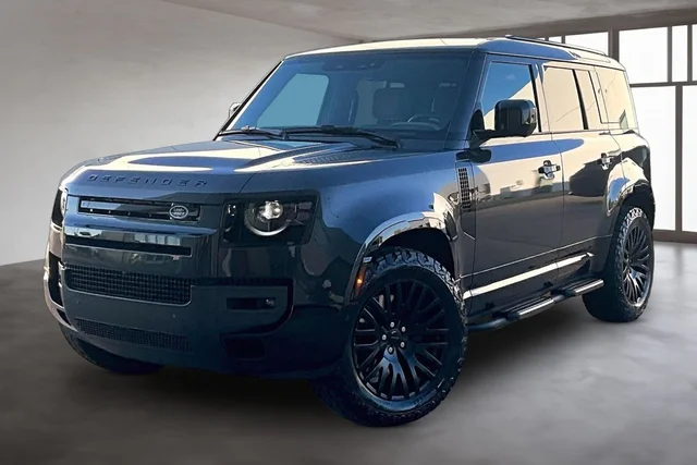 2026 Land Rover Defender 110 X-Dynamic SE