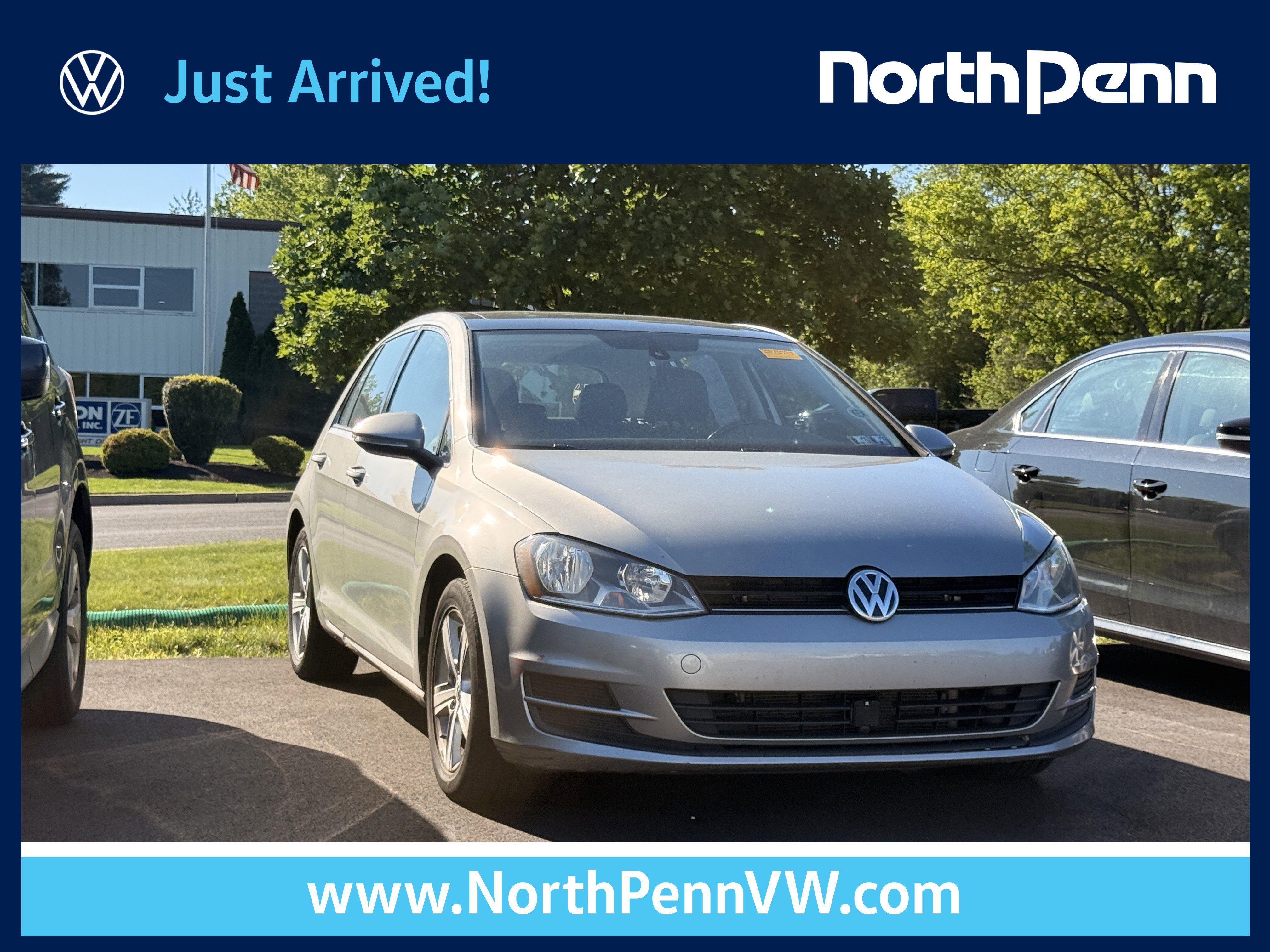 2017 Volkswagen Golf TSI Wolfsburg Edition 4-Door Auto's photo