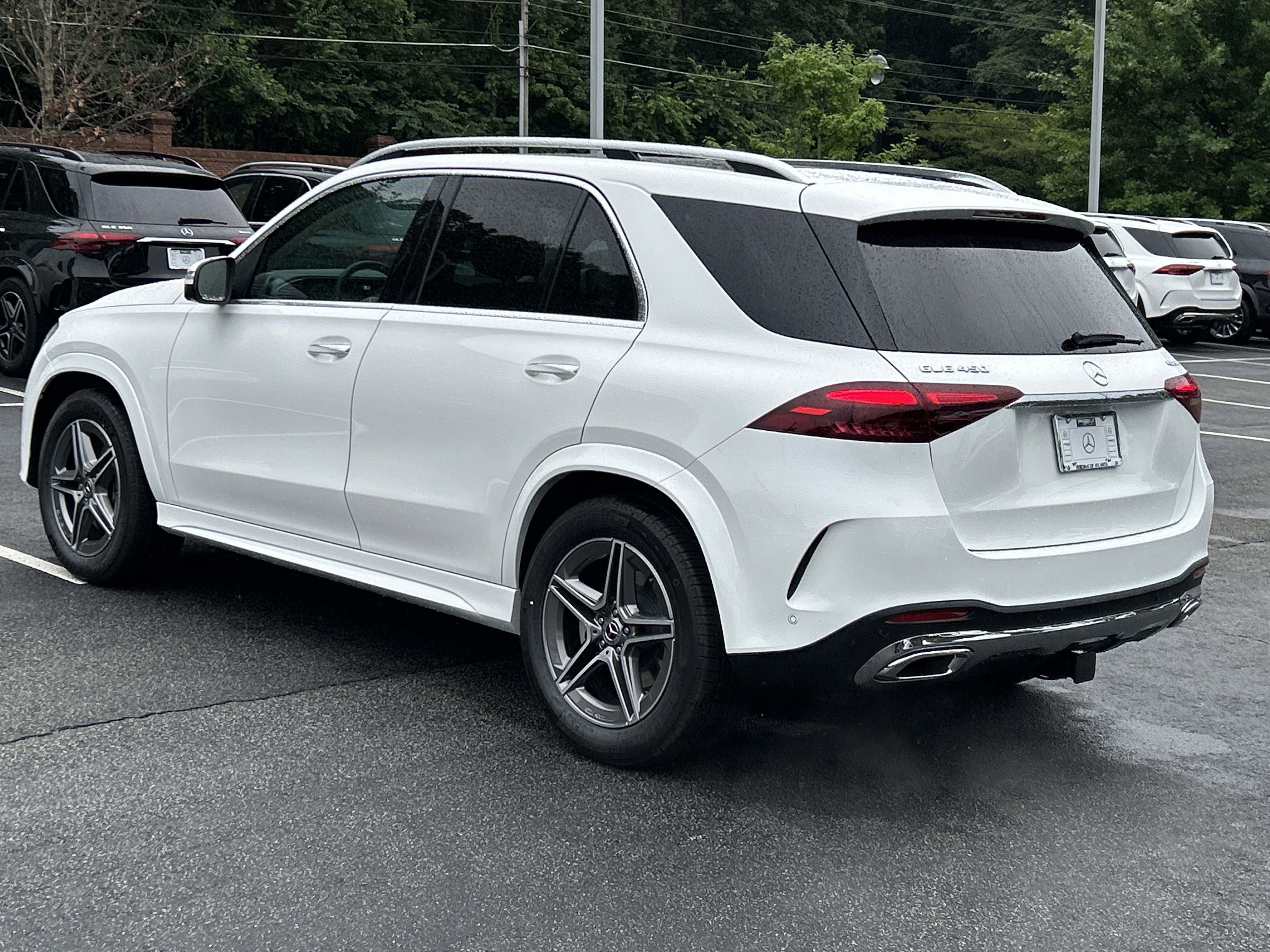 New 2026 Polar White Mercedes-Benz GLE 450 4MATIC® SUV image 11