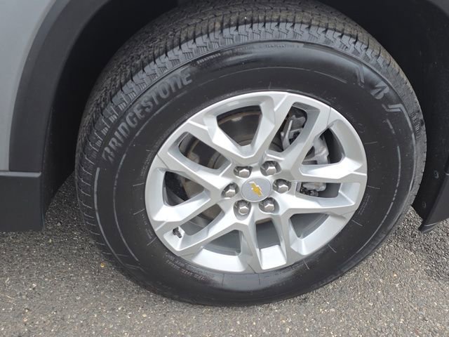 2023 Chevrolet Traverse LS - Photo 19