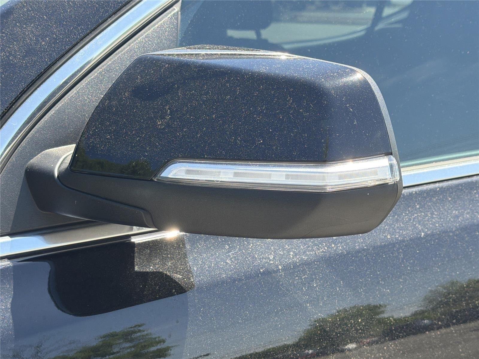 Used 2023 Ebony Twilight Metallic GMC SLE image 36