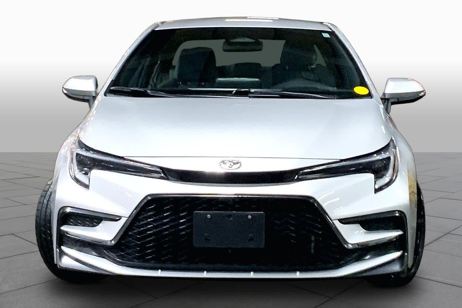 Used 2023 Classic Silver Metallic Toyota SE image 4