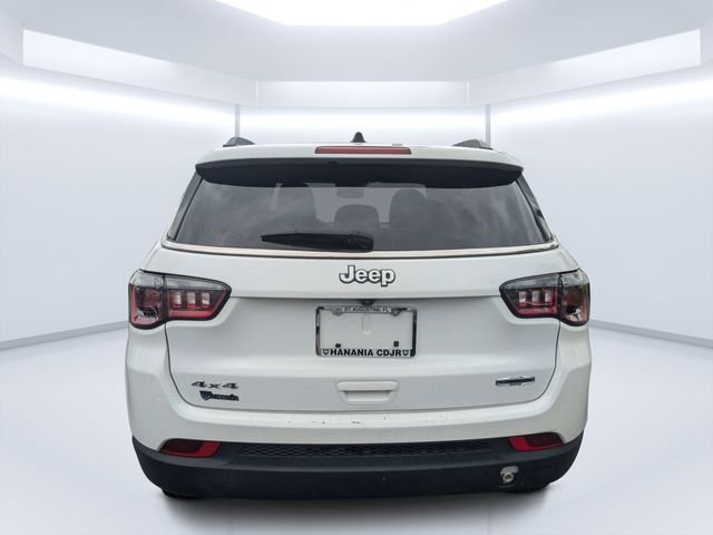 Used 2024 White Jeep Latitude image 5