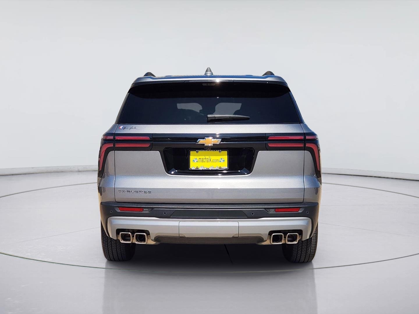 2026 Chevrolet Traverse photo 6 of 34