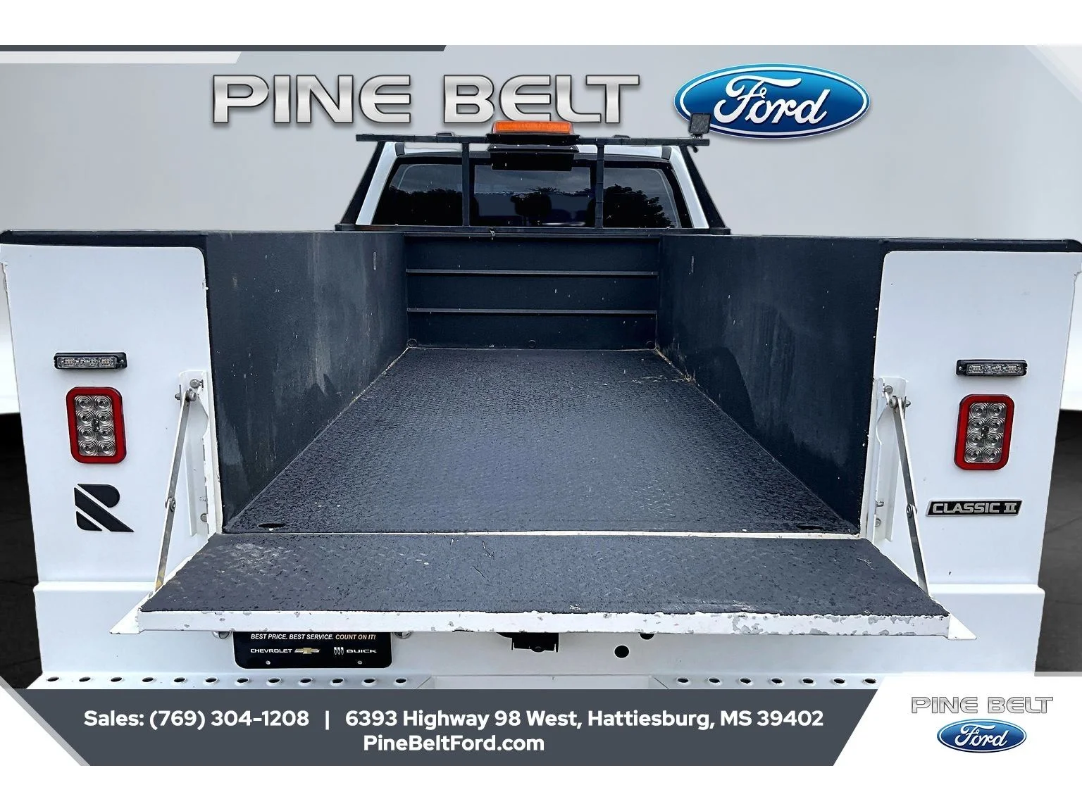 Used 2023 Oxford White Ford XL image 12