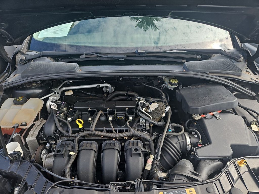 Used 2015 Tuxedo Black Ford S image 12