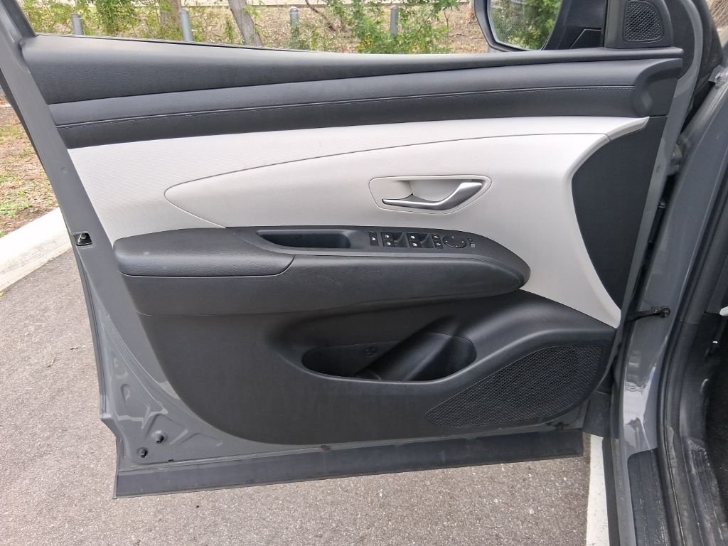 Used 2025 Gray Hyundai SEL image 11