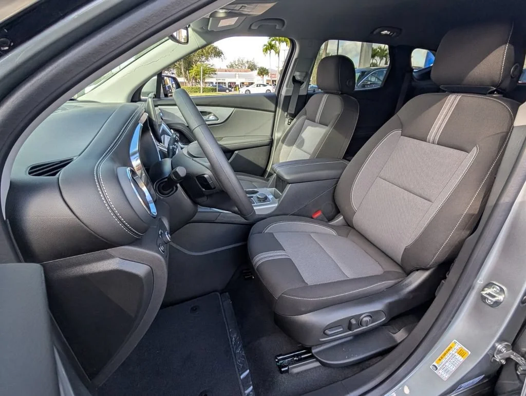 New 2026 Sterling Gray Metallic Chevrolet 2LT image 4