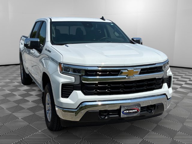 New 2026 Summit White Chevrolet LT image 7