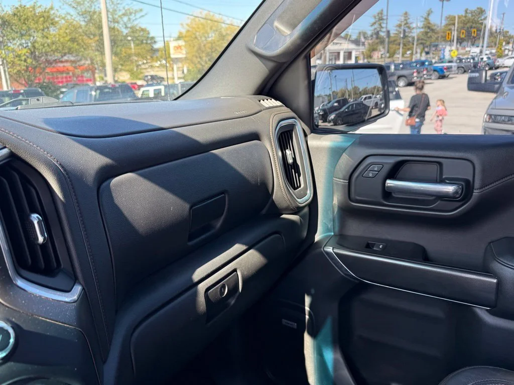 Used 2019 Black GMC AT4 image 22