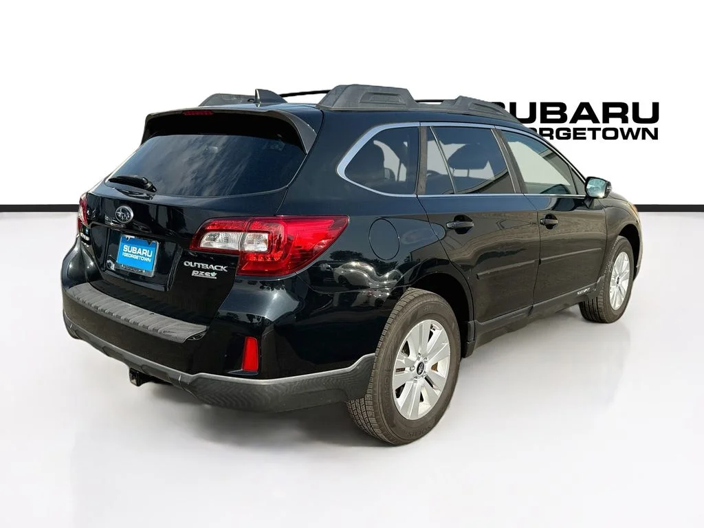 Used 2017 Black Subaru 2.5i Premium image 7