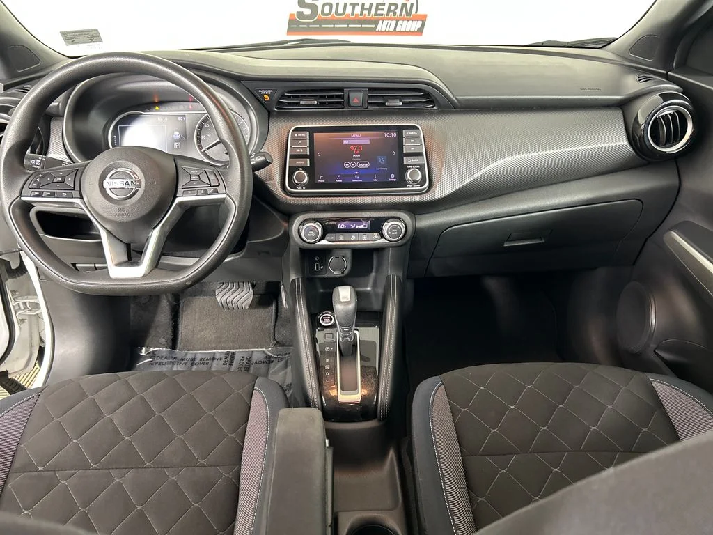 Used 2018 White Nissan SV image 18