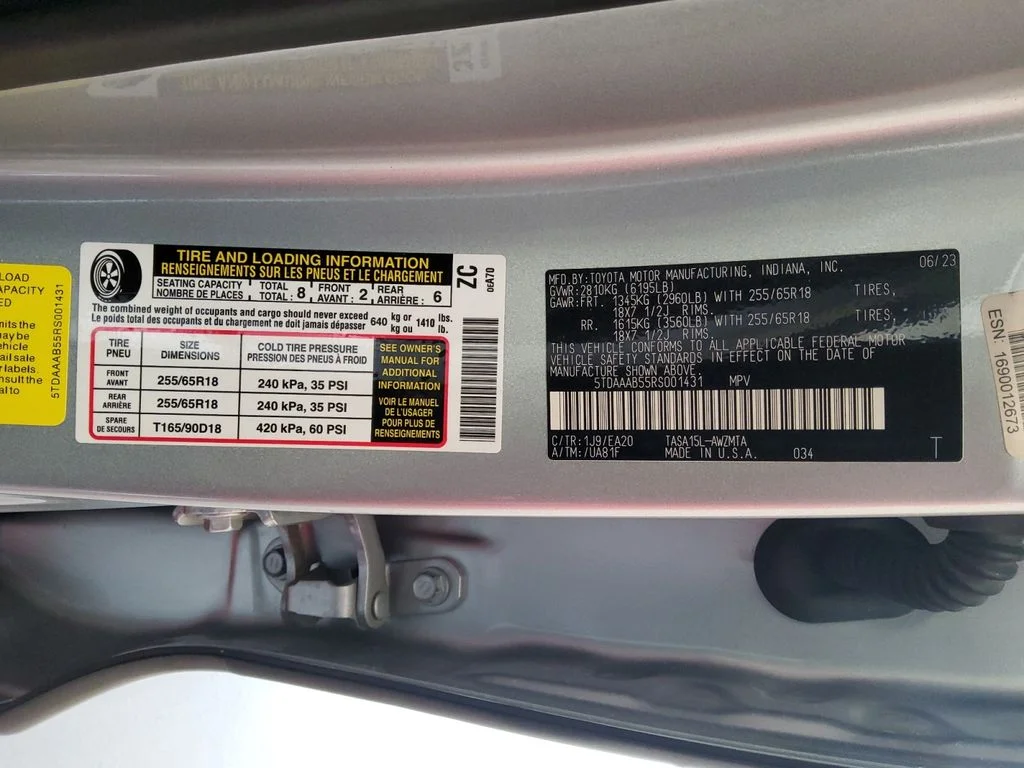 Used 2024 Silver Toyota XLE image 20