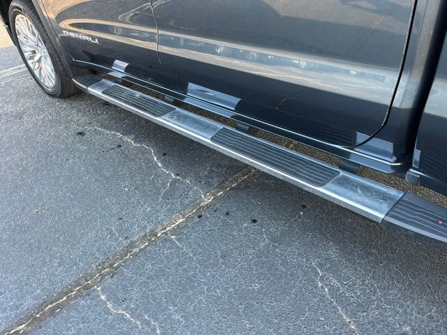 Used 2019 Blue GMC Denali image 32