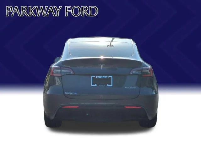 Used 2021 Gray Tesla Long Range image 4