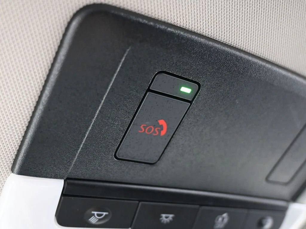 2025 Nissan Pathfinder SV - Photo 24