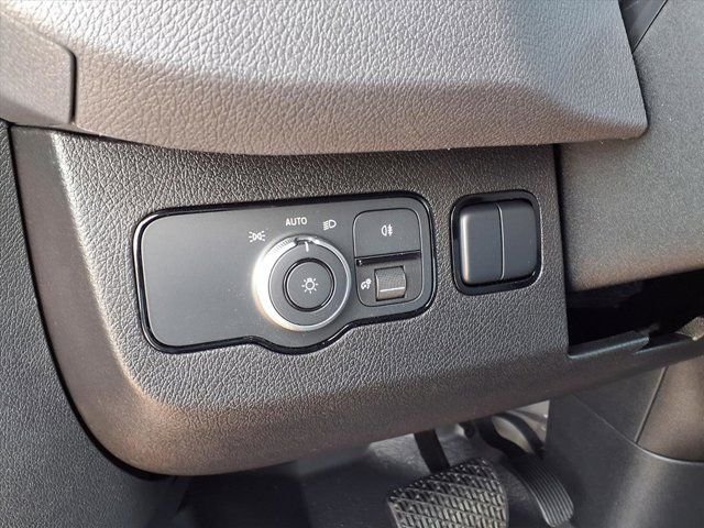 New 2026 Arctic White Mercedes-Benz Cargo 144 WB image 13