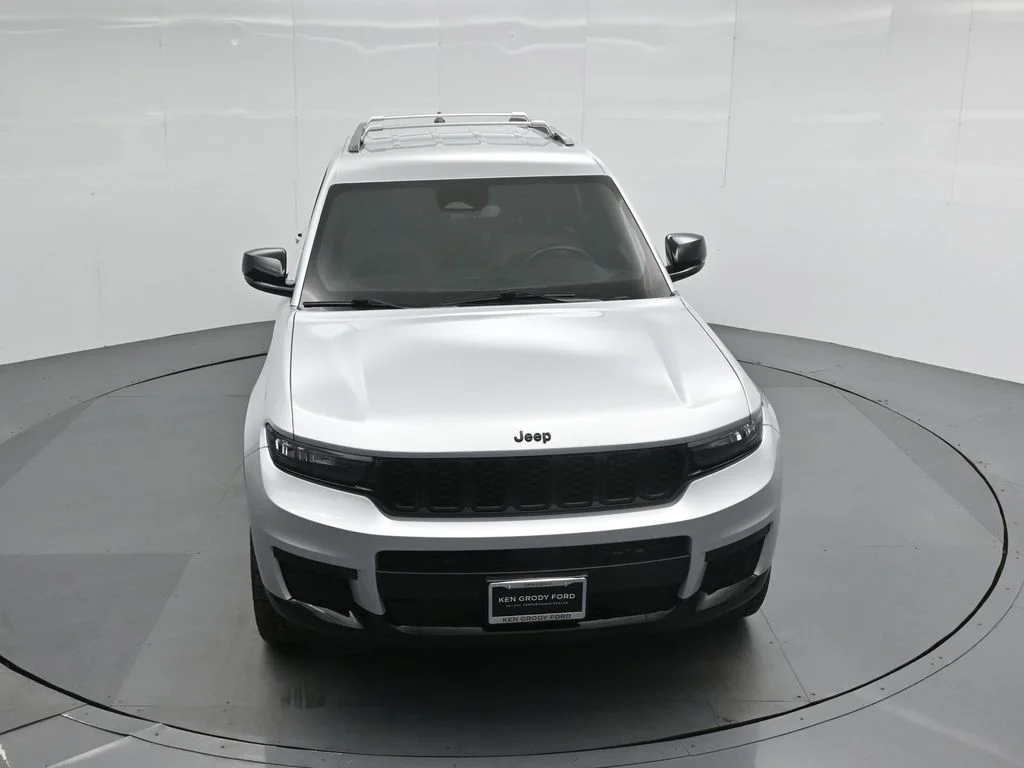 Certified Used 2021 Silver Jeep Altitude image 35