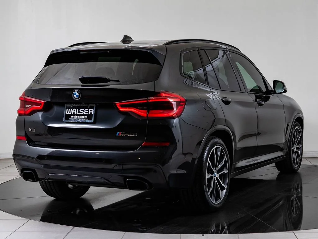 Used 2021 Dark Graphite Metallic BMW M40i image 10