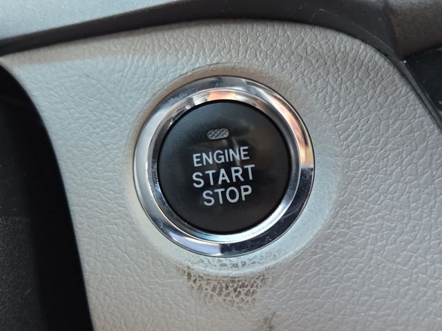Used 2017 Red Toyota XLE image 15