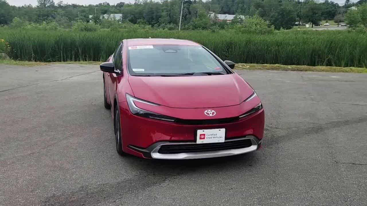 Used 2024 Supersonic Red Toyota SE image 4