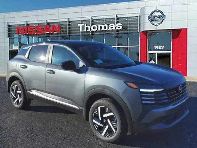 Used 2025 Gray Nissan SV image 3