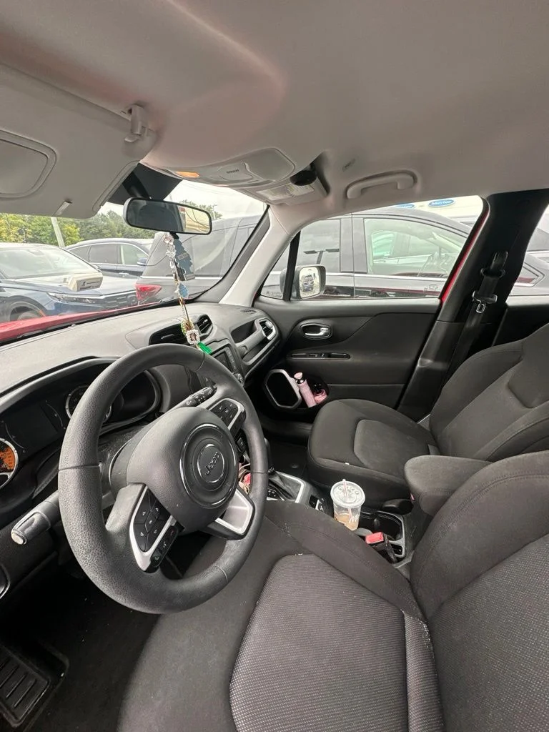 Used 2018 Red Jeep Sport image 2
