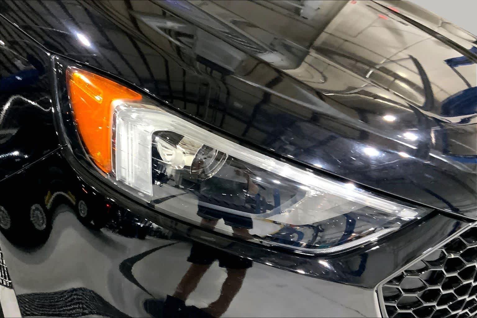 Used 2022 Agate Black Metallic Ford ST-Line image 28