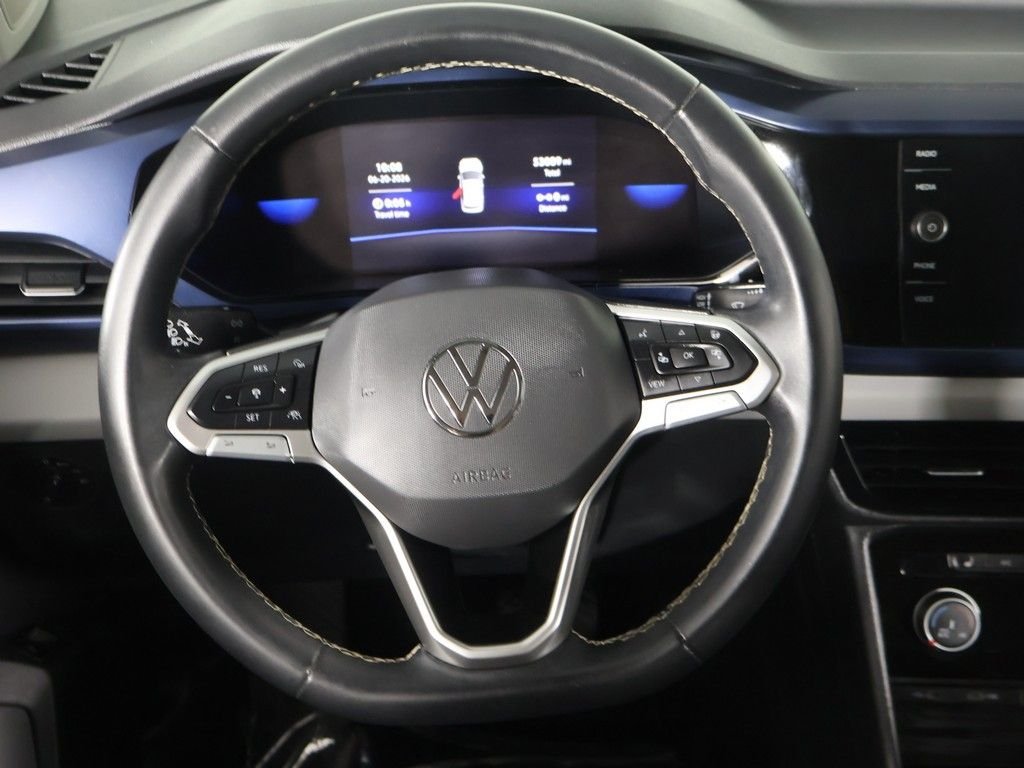 Used 2023 Black Volkswagen 1.5T SE image 36