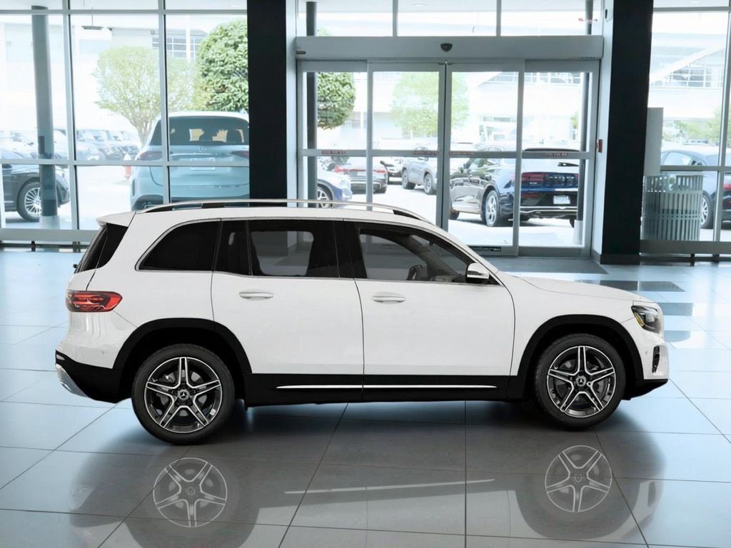 New 2026 Polar White Mercedes-Benz GLB 250 image 16