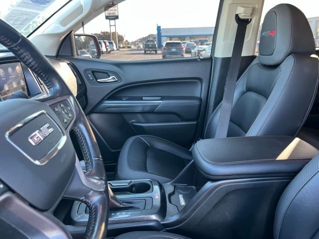 Used 2022 Red GMC AT4 w/Leather image 10