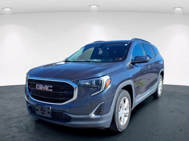 Used 2019 Blue GMC SLE image 4