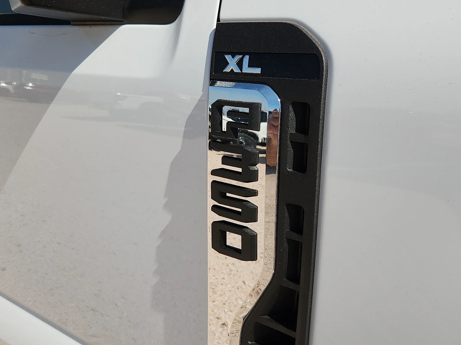 New 2026 Oxford White Ford XL image 10