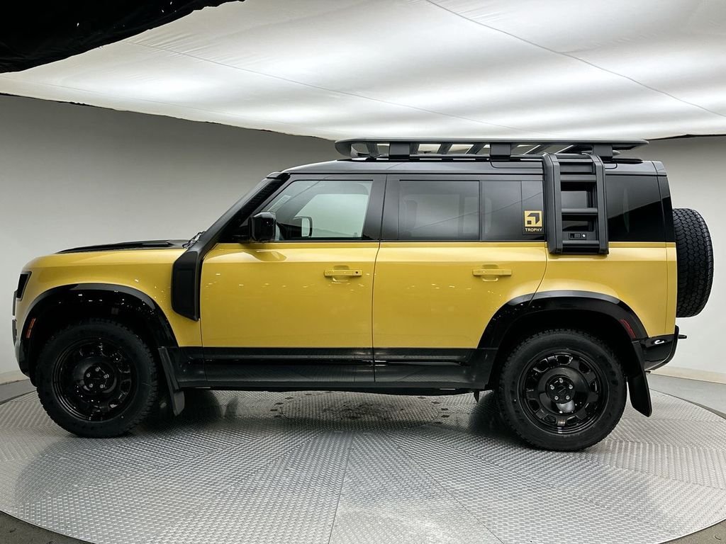 New 2026 Deep Sandglow Yellow Land Rover Trophy Edition Deep Sandglow image 2