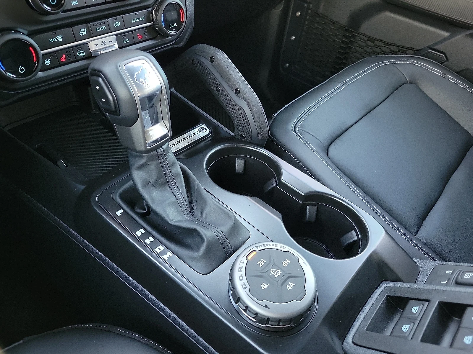 New 2025 Azure Gray Metallic Tri-Coat Ford Outer Banks&reg; image 17