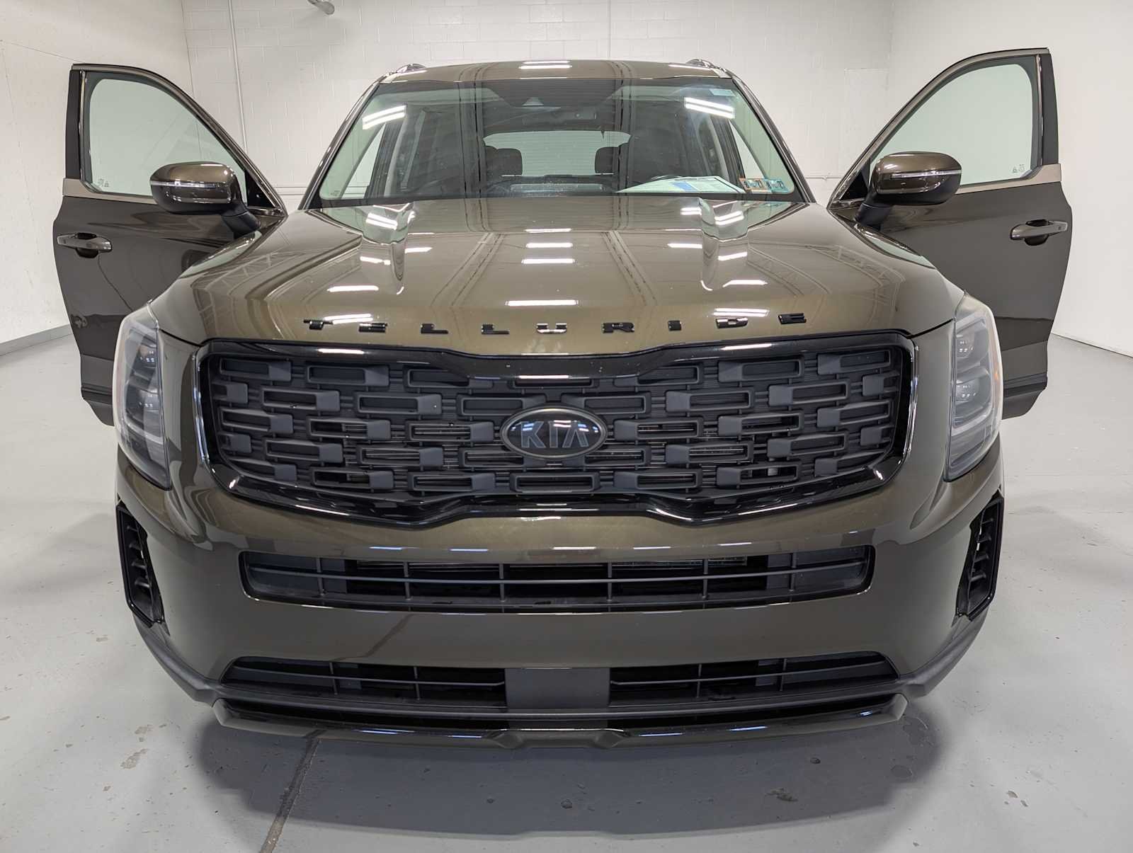 Used 2021 Dark Moss Kia EX image 15