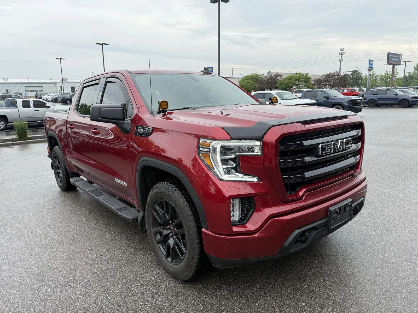 2021 GMC Sierra Elevation 4WD Crew Cab Short Box's photo