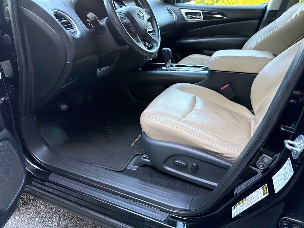 2019 Nissan Pathfinder SV - Photo 9