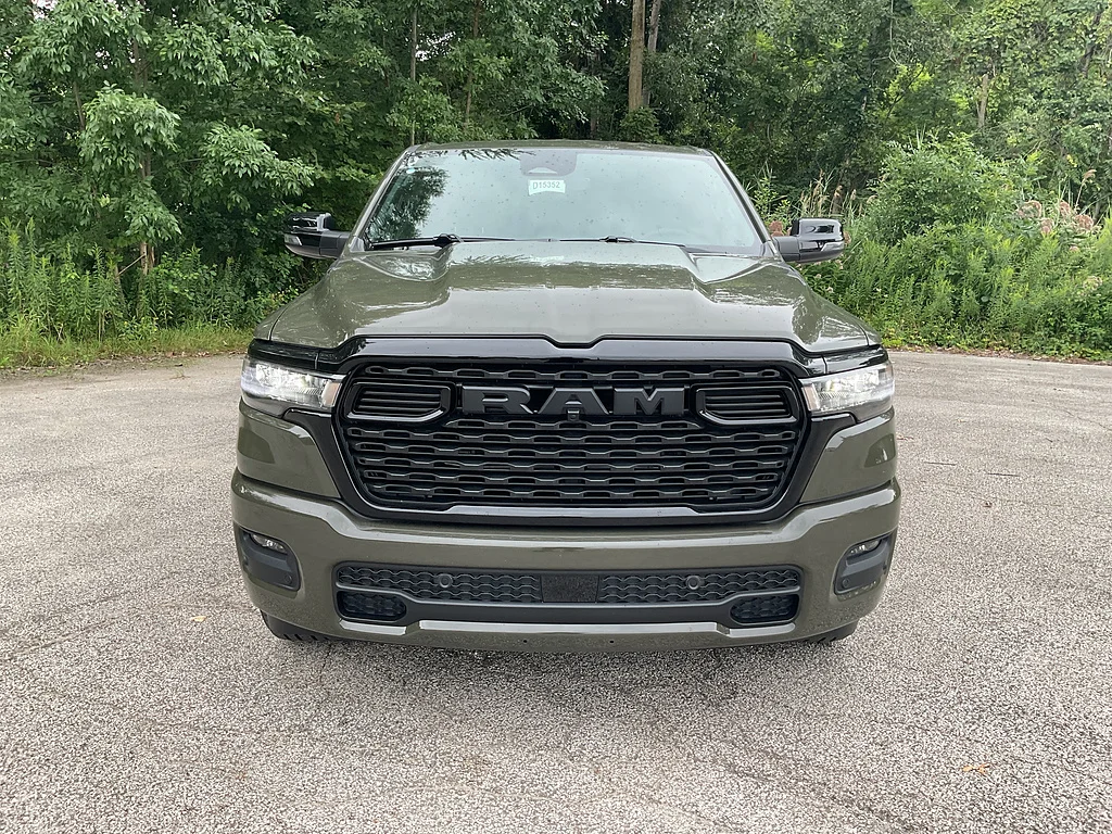 New 2026 Tank RAM Big Horn Crew Cab 4x4 5